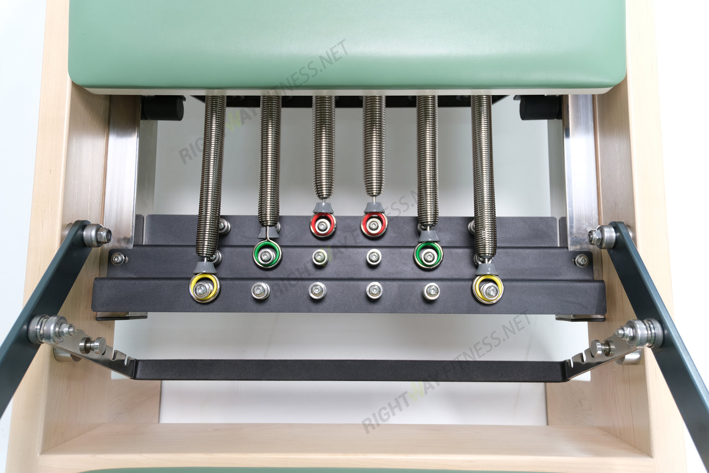 Solid Maple Inner Track Pilates Reformer with Aluminum Graduated Posts
